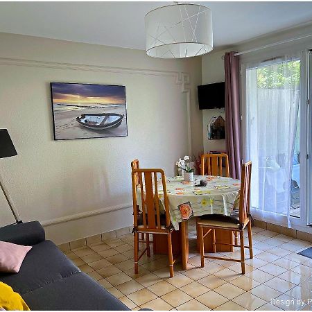 Cabourg, Appartement Plain Pied Avec Terrasse Acces Direct A La Plage Екстериор снимка