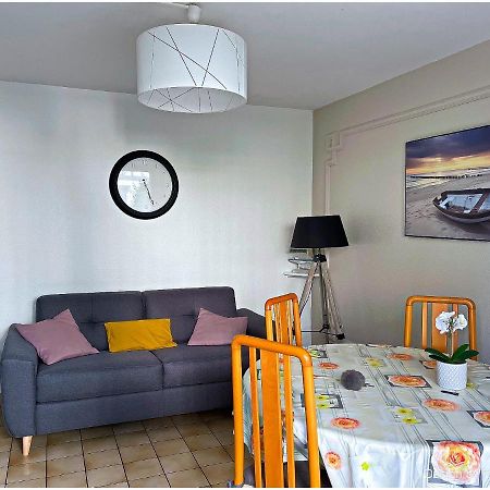 Cabourg, Appartement Plain Pied Avec Terrasse Acces Direct A La Plage Екстериор снимка